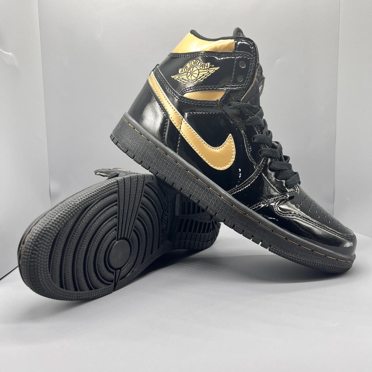 AJ 1 Retro High OG "Black Metallic Gold" Shoes Sneakers – nk0005530 image 4