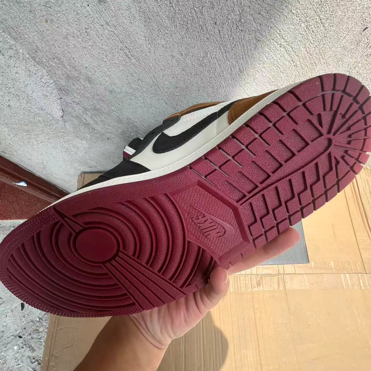 AJ 1 High OG "Love Letter" Shoes Sneakers – nk0005275 image 7