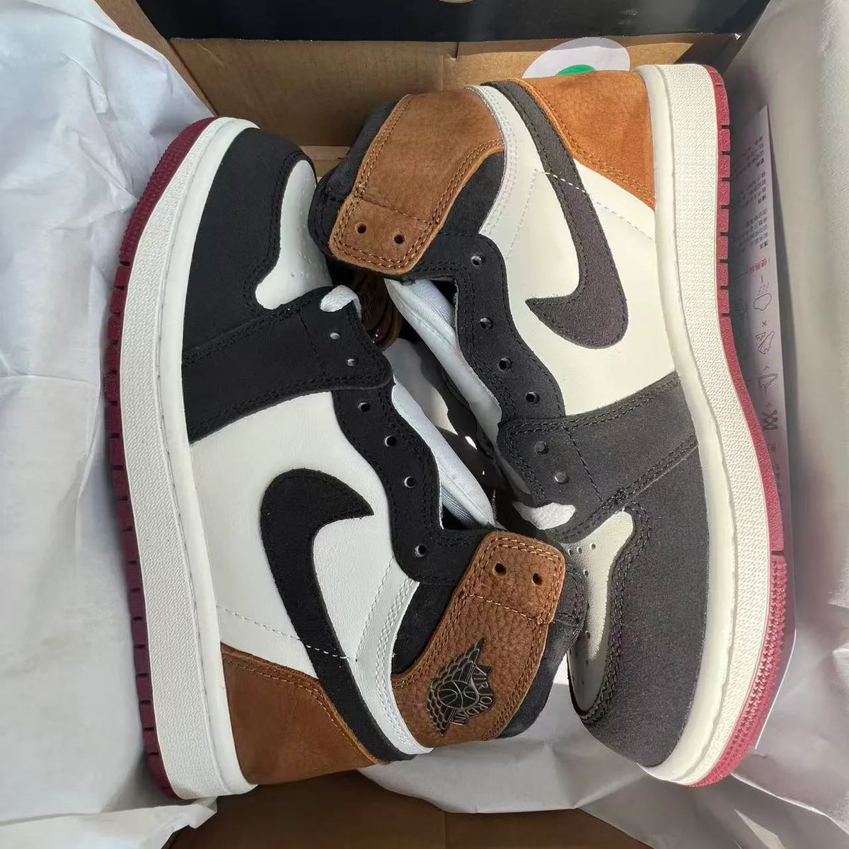 AJ 1 High OG "Love Letter" Shoes Sneakers – nk0005275 image 4
