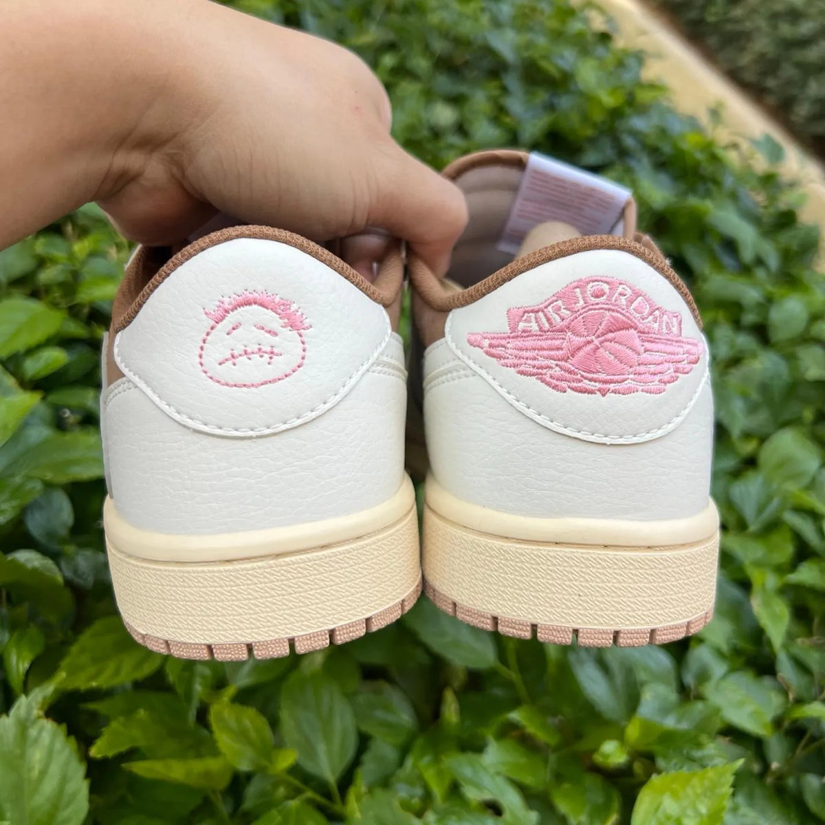 Travis Scott x AJ 1 Low OG Brown Shy Shoes Sneakers – nk0004811 image 3